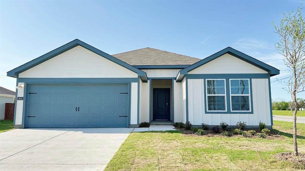 3600 Skylane Avenue - Photo 1