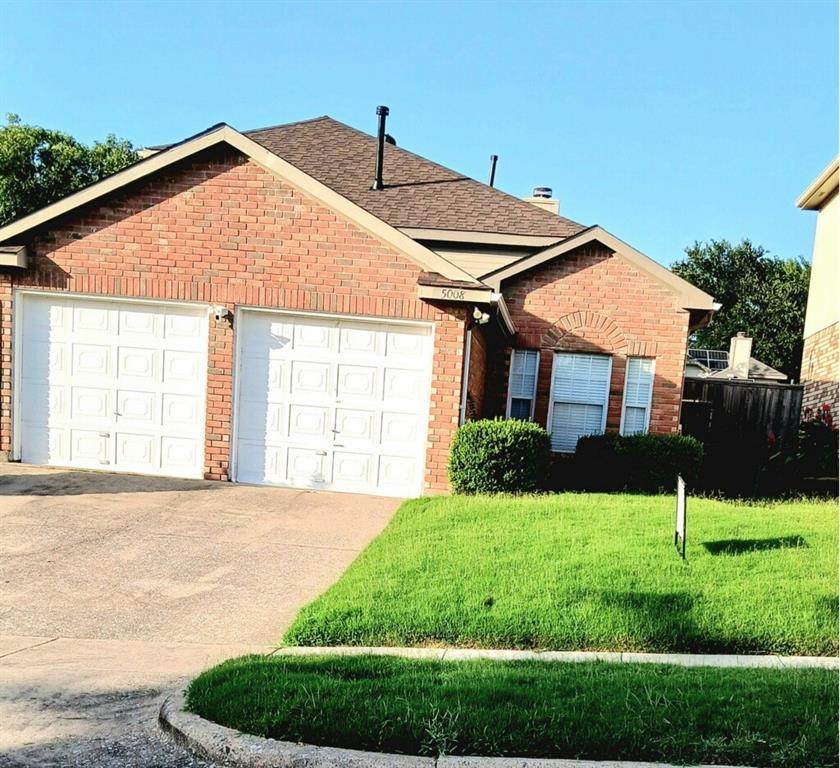 5008 Bay View - Photo 1