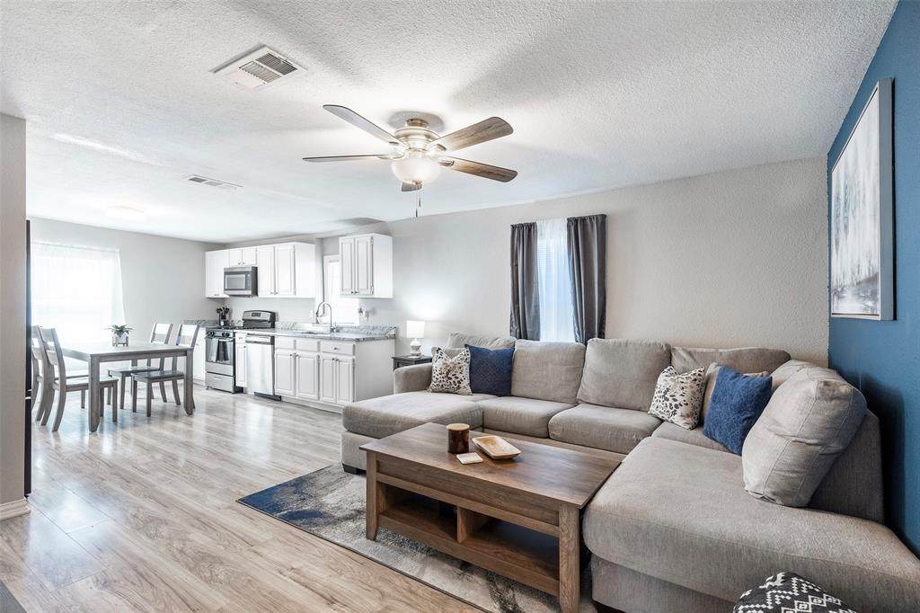 1309 Nugent Street - Photo 1