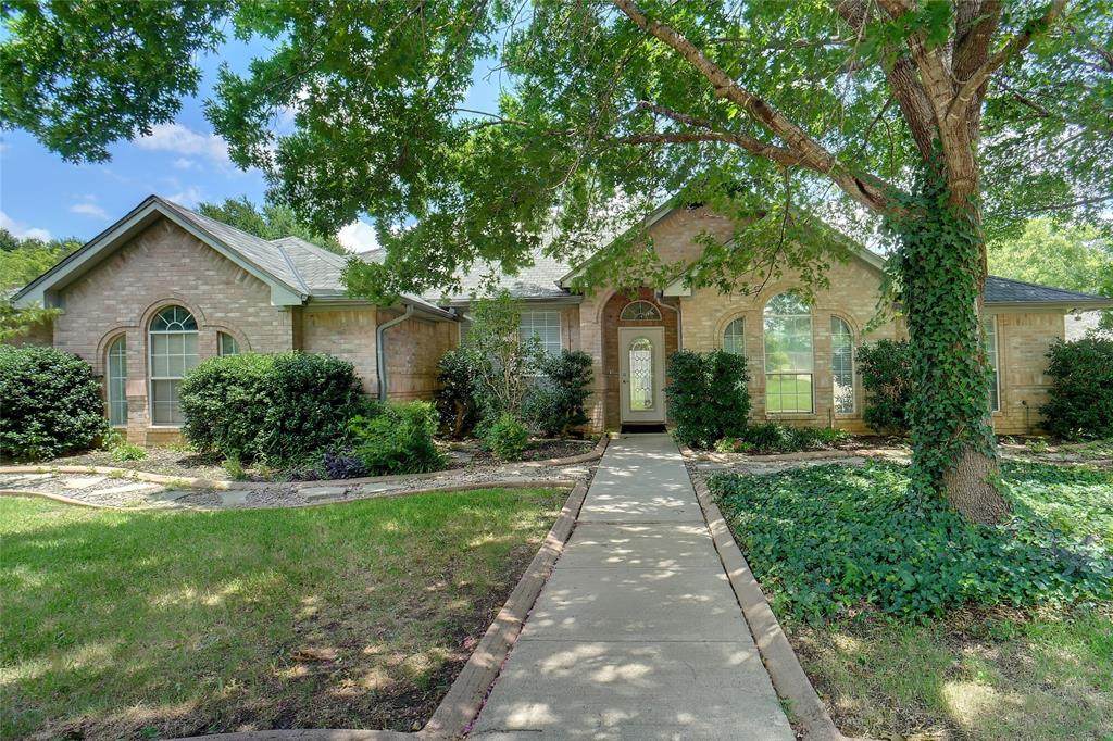 813 Hunters Glen Trail - Photo 1