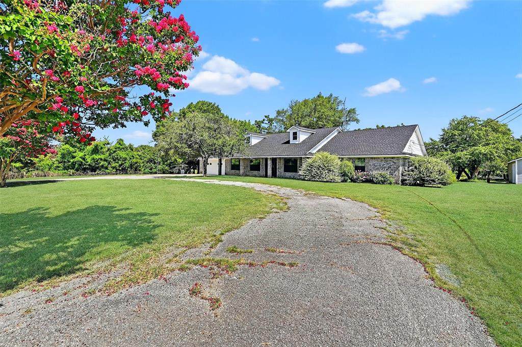 268 Roland Road - Photo 1