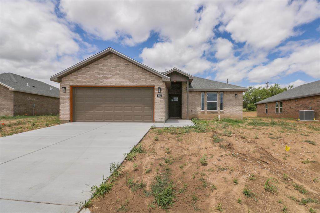 812 Bella Boulevard - Photo 1