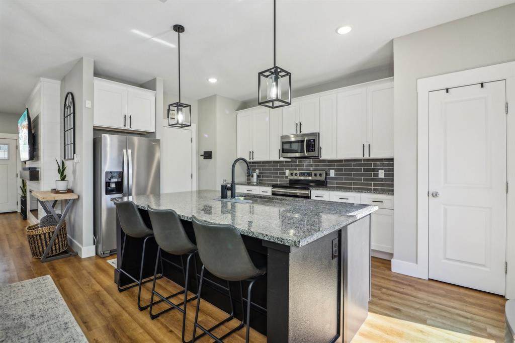 6165 River Pointe Drive - Photo 1