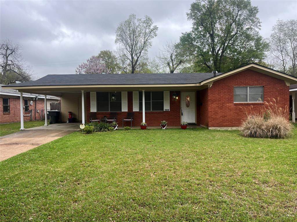2039 Lovers Lane - Photo 1
