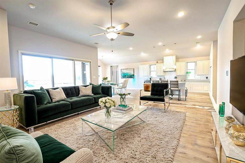 209 Chesapeake Drive - Photo 1