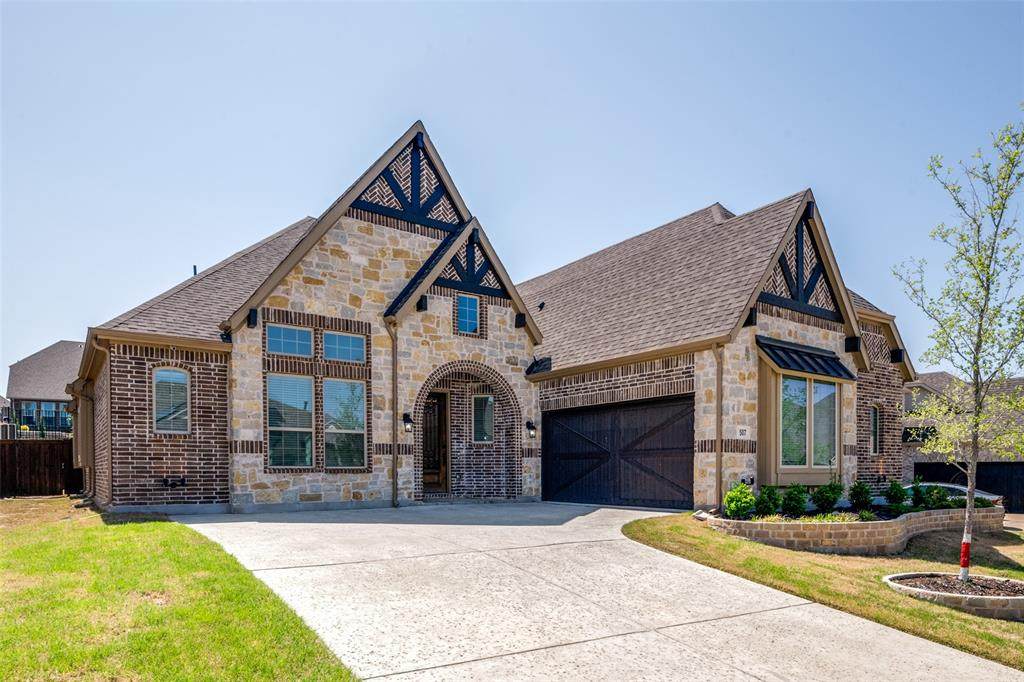507 Montrose Drive - Photo 1