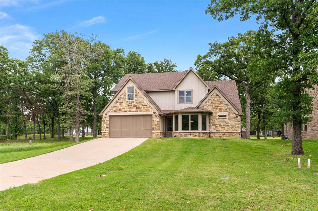 375 St. Andrews Drive - Photo 1