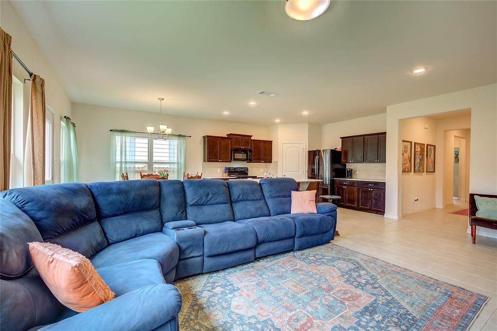 914 Edgar Street - Photo 1