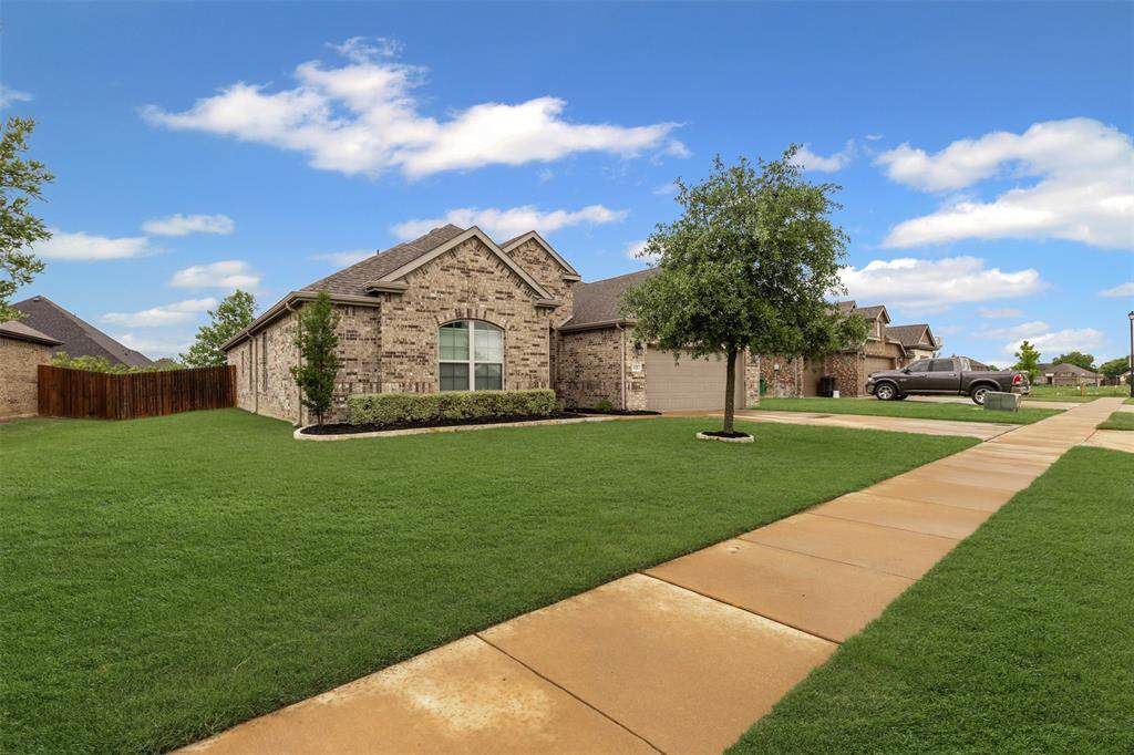 628 Waterford Way - Photo 1