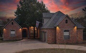 143 Sugartree Circle - Photo 1