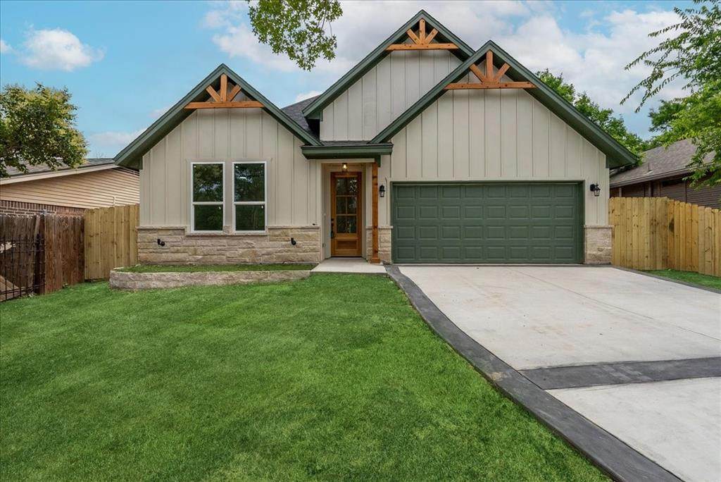 2806 25th Street - Photo 1