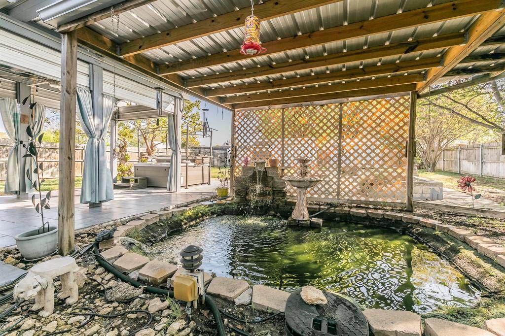 7820 Prairie Drive - Photo 1