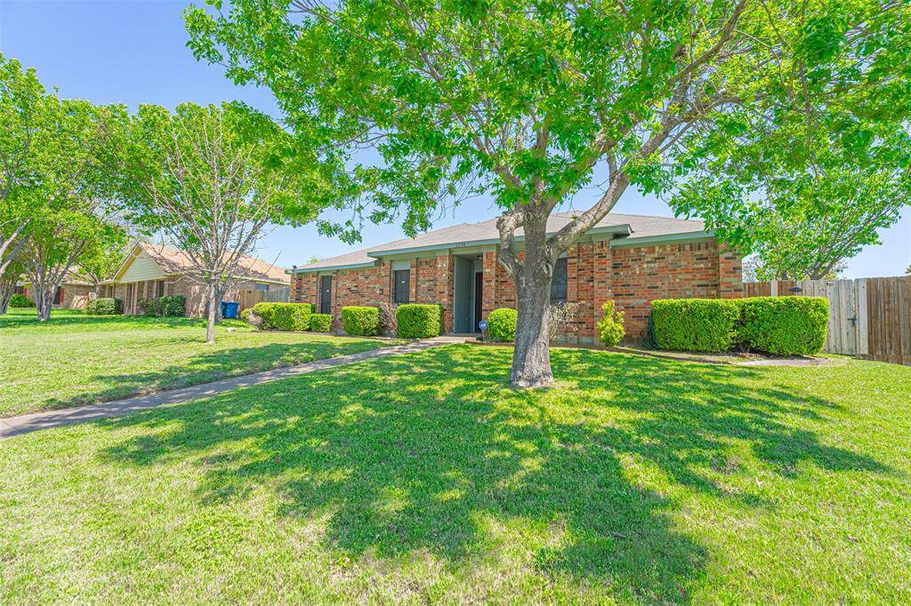1234 Royal Oak Drive - Photo 1