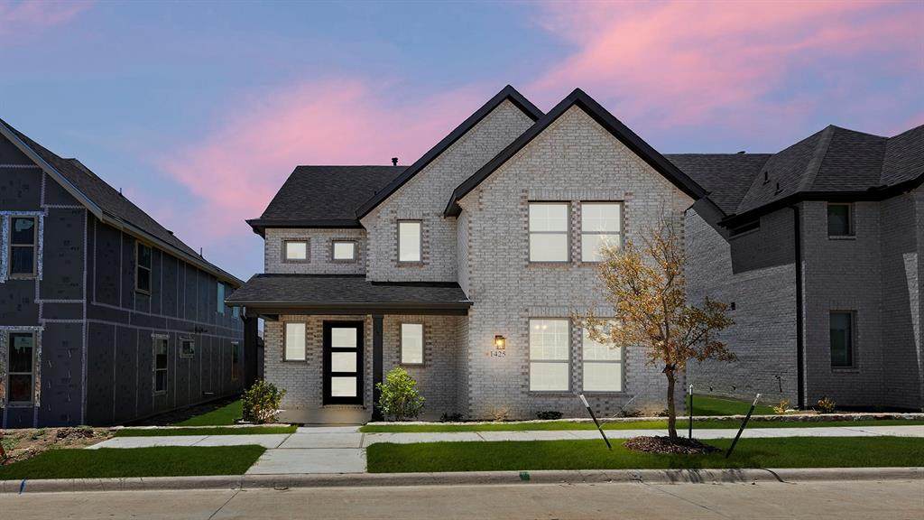 1425 Clare Court - Photo 1