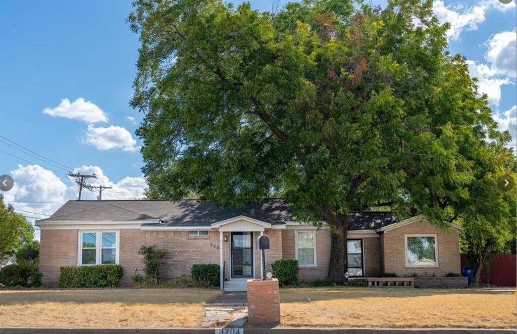 3204 31st Street - Photo 1