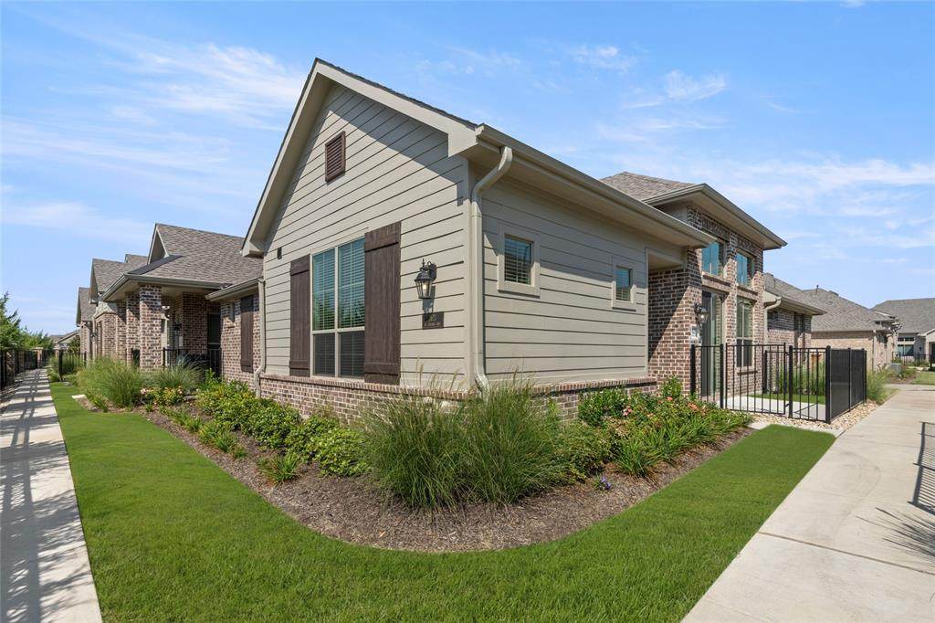 2621 St Helena Lane - Photo 1