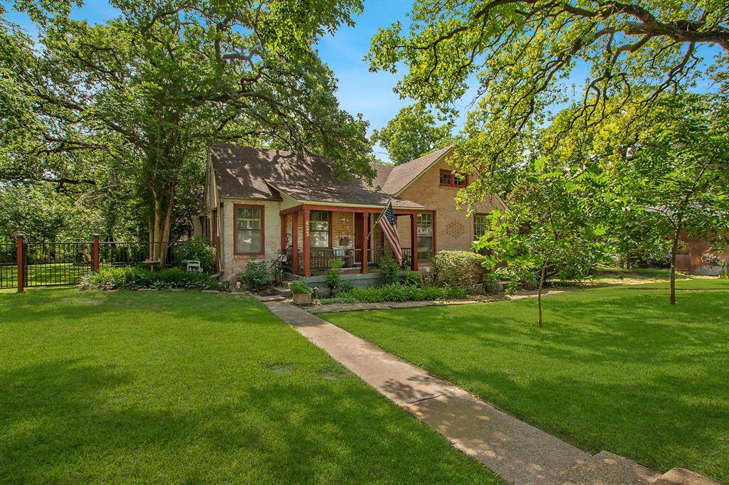 423 O Connor Road - Photo 1
