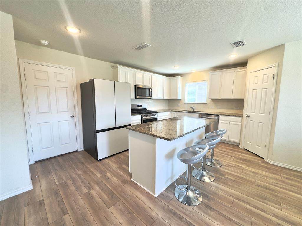1932 Fox Glove Street - Photo 1