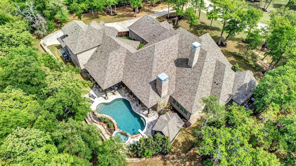 521 Waters Edge Way - Photo 1