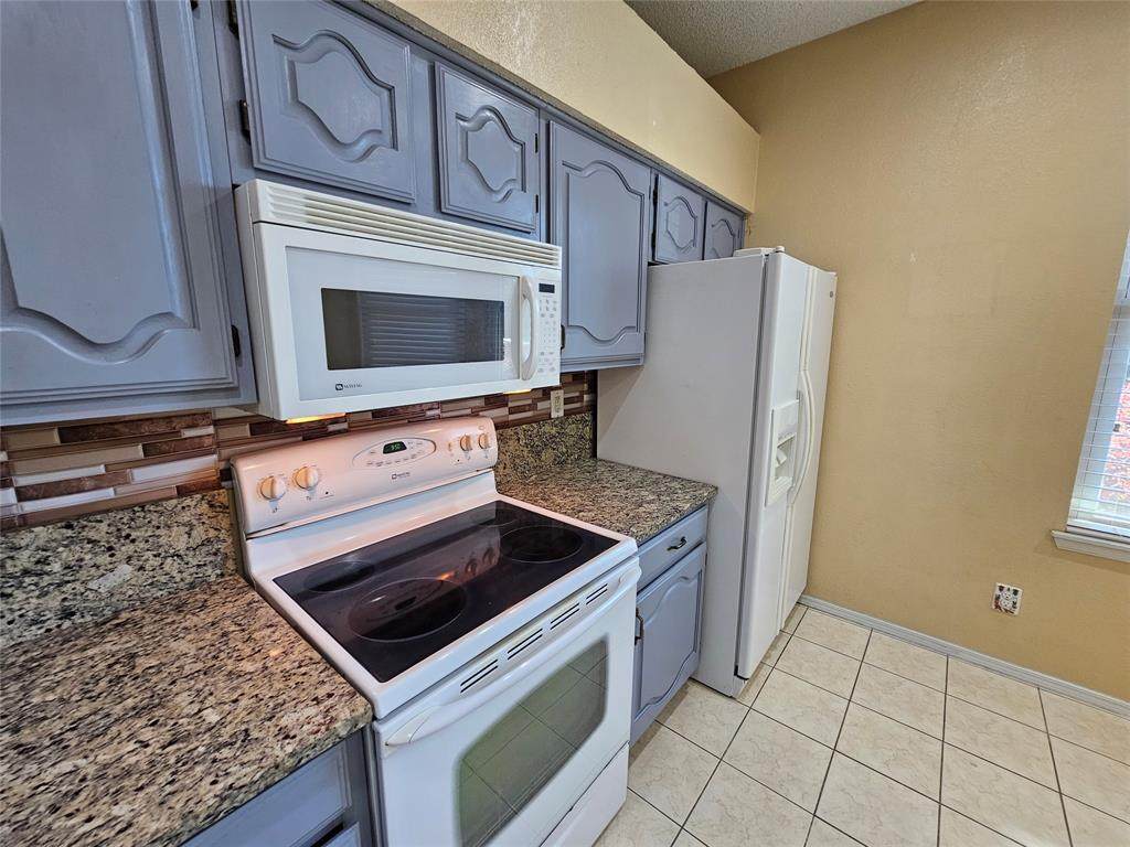 427 Barton Drive - Photo 1
