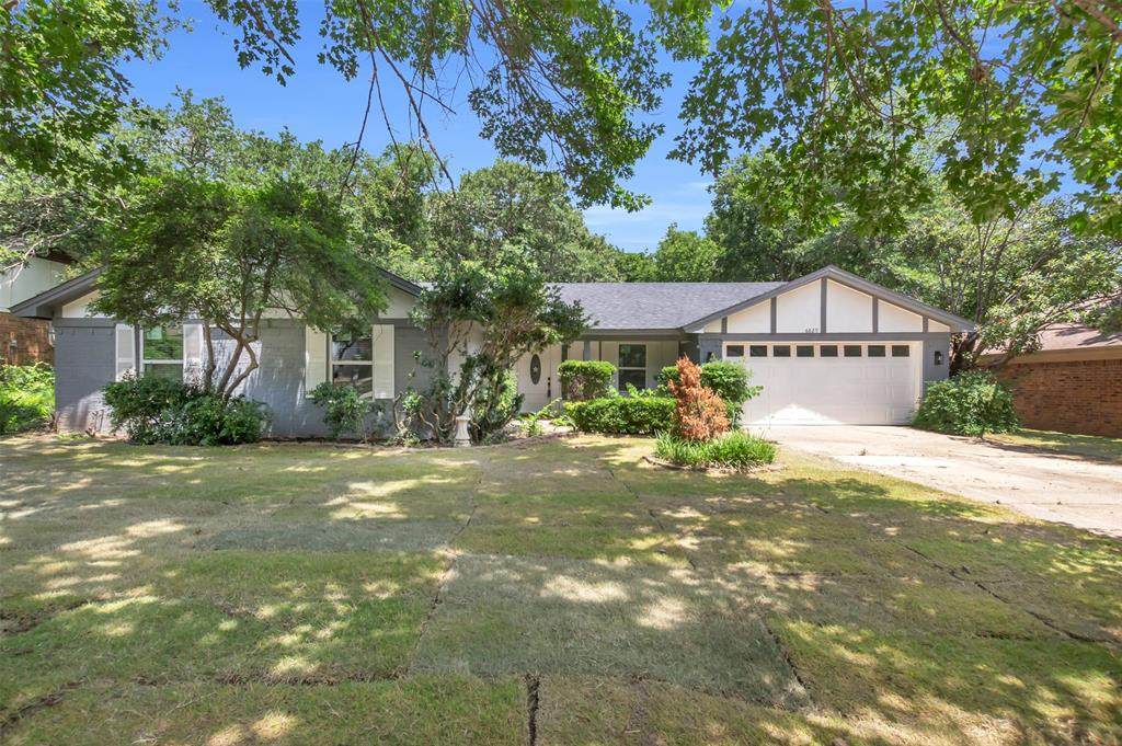 6829 Shadydale Drive - Photo 1