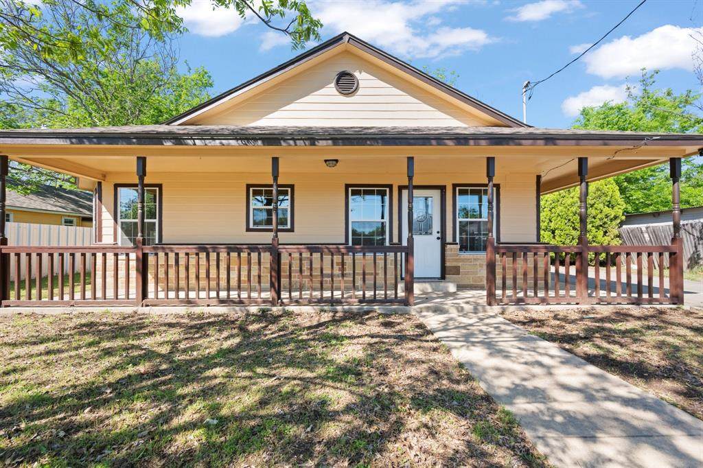1103 Chase Avenue - Photo 1