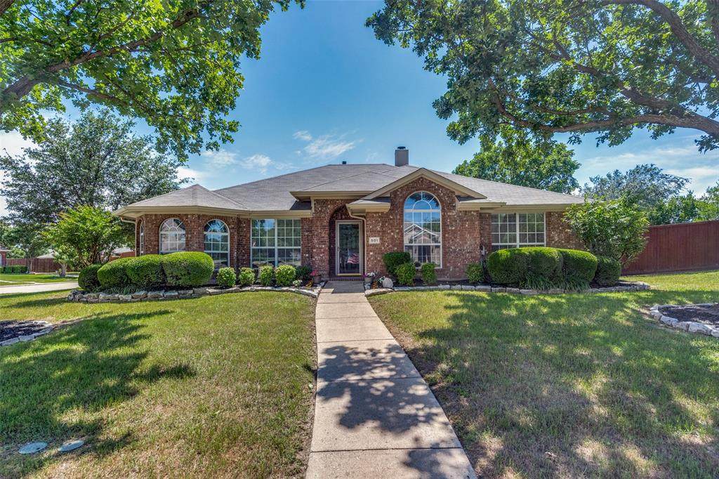501 Tealwood Drive - Photo 1