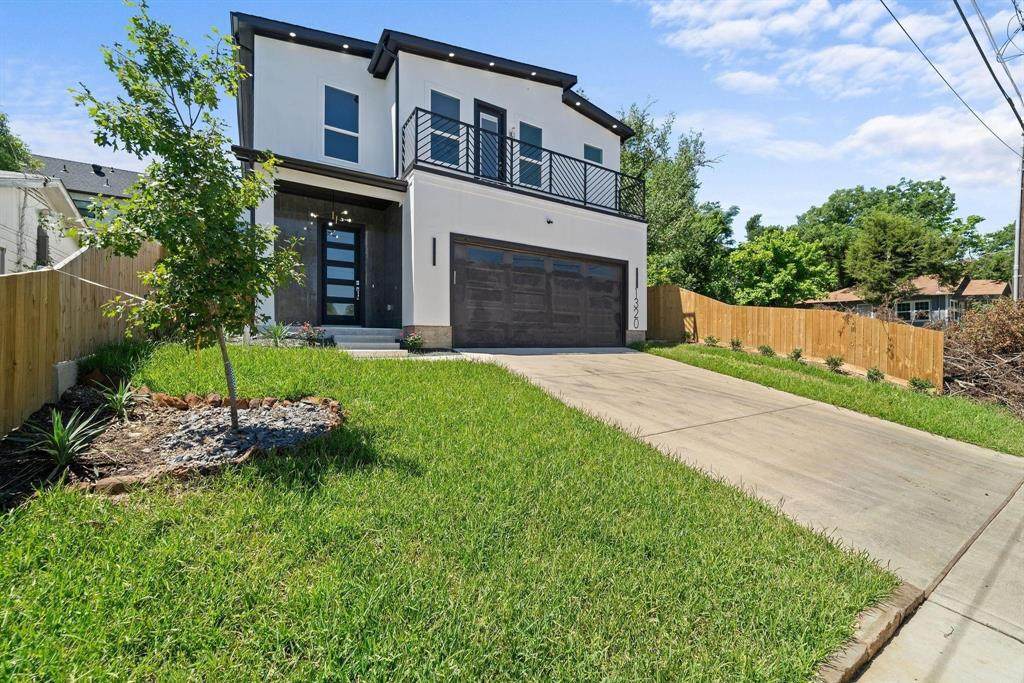 1320 Compton Street - Photo 1