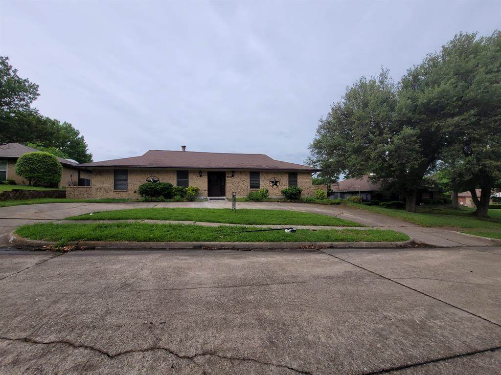 110 La Fawn Circle - Photo 1