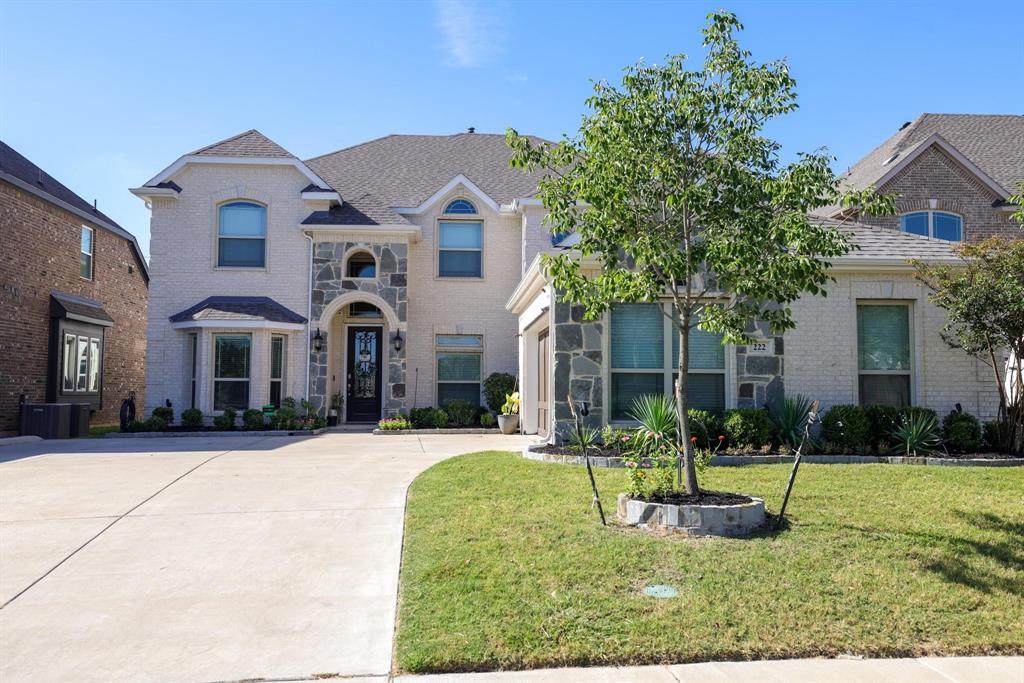 222 Crestview Drive - Photo 1