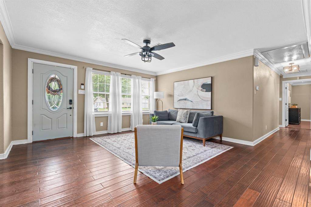 147 Meadowbrook Street - Photo 1