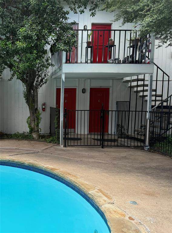 2627 Douglas Avenue - Photo 1