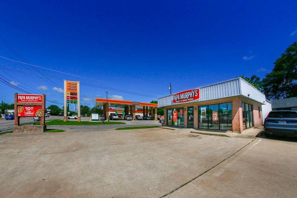 2705 Lamar Avenue - Photo 1