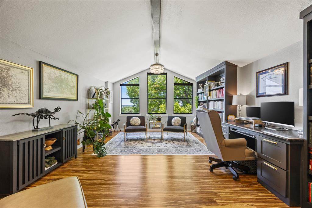 510 Columbia Drive - Photo 1