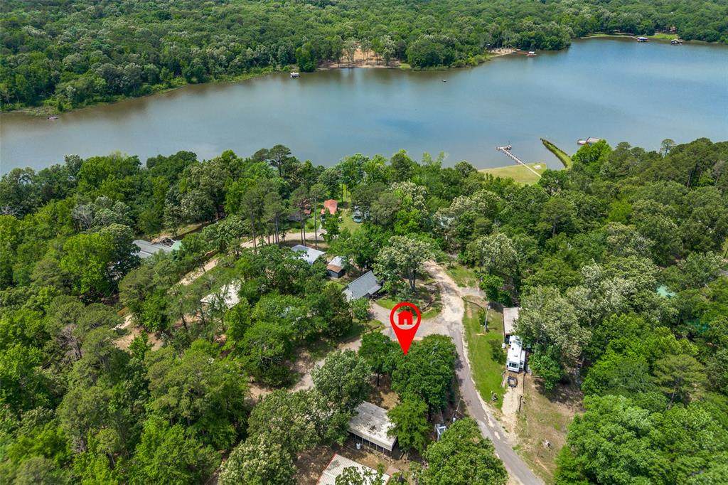 137 Private Road 52614 - Photo 1