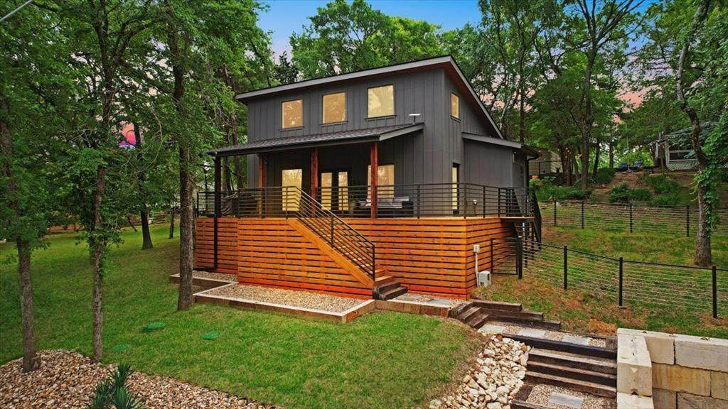 142 Wales Drive - Photo 1