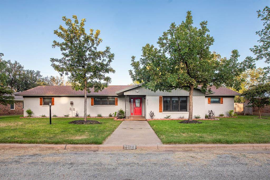 2103 High Street - Photo 1