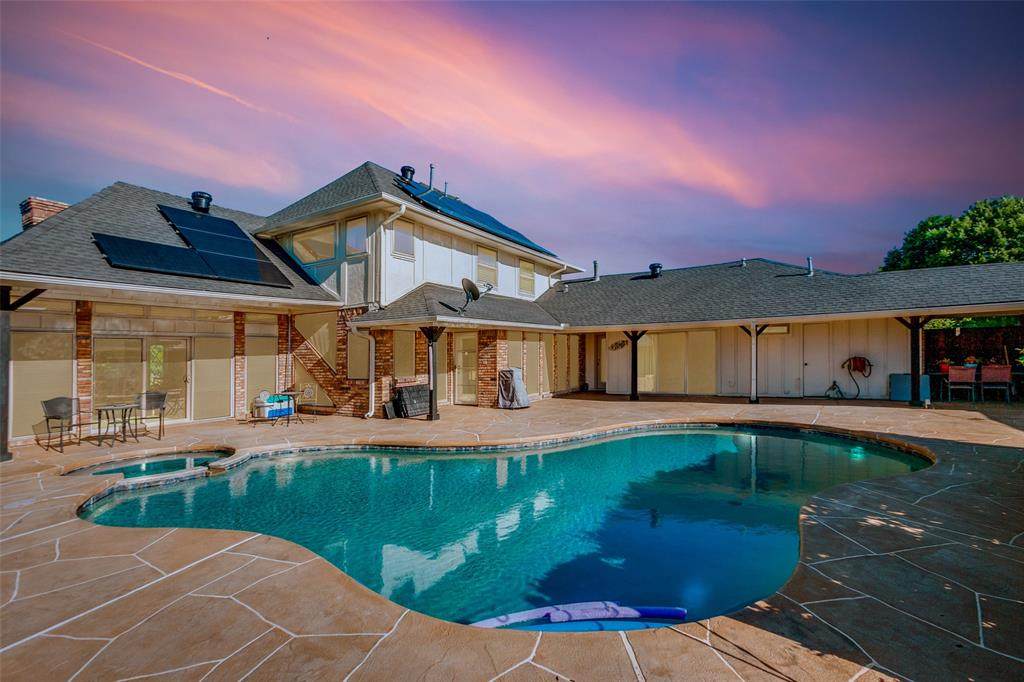 5301 Calumet Drive - Photo 1