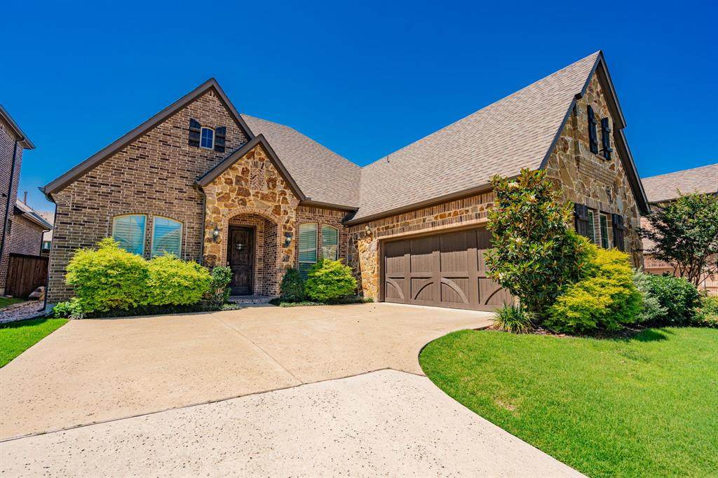 913 Colby Bluff Drive - Photo 1