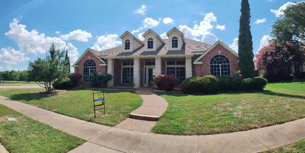 3901 Moonbeam Court - Photo 1