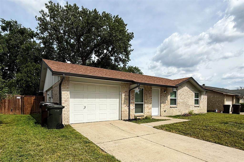 2308 Richmond Drive - Photo 1