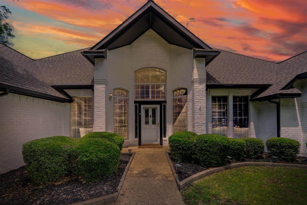 3163 Oak Drive - Photo 1