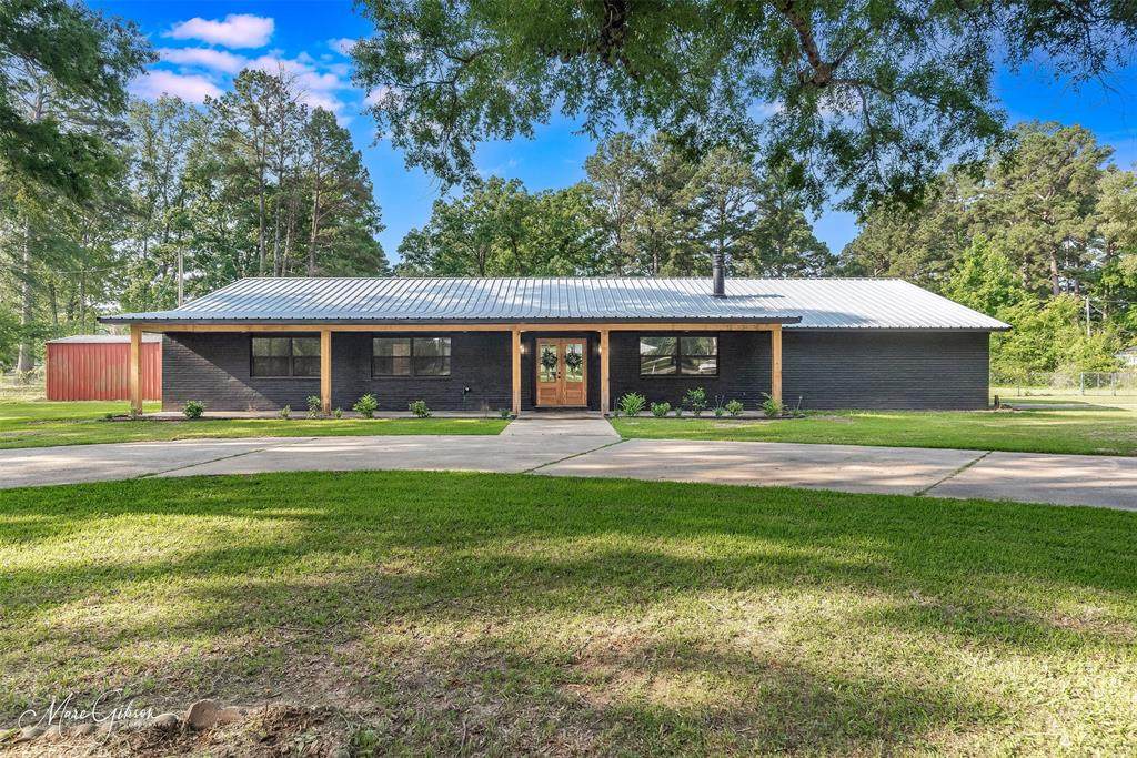 440 Mohican Lane - Photo 1