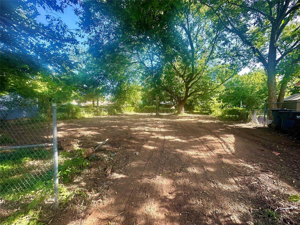 316 Fisseler Street - Photo 1