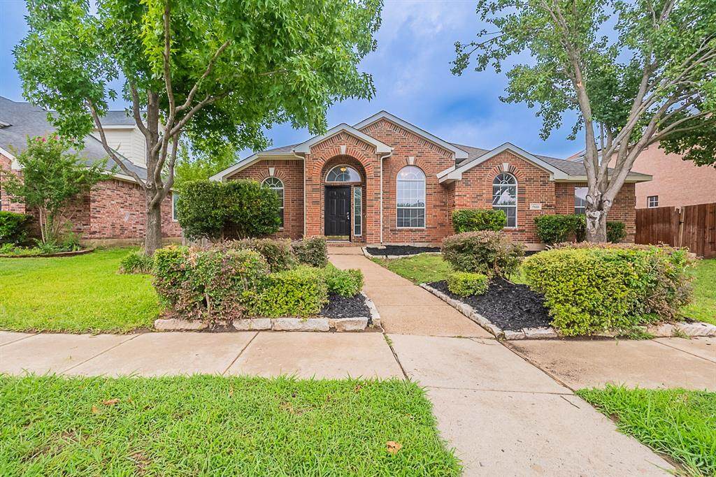 7501 Maplewood Drive - Photo 1