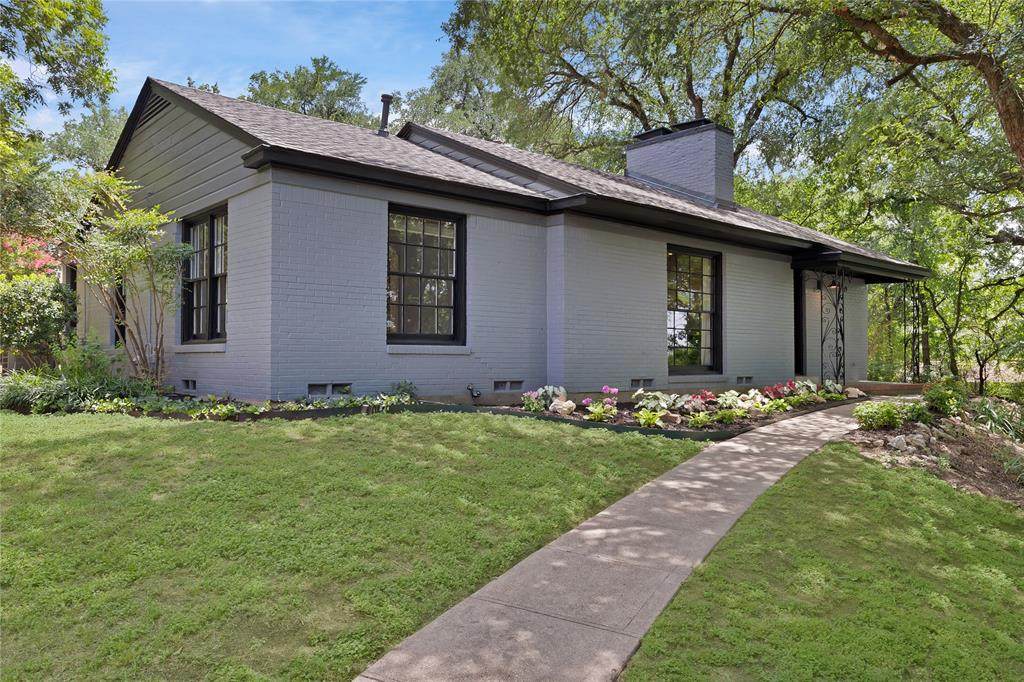 1904 Marigold Avenue - Photo 1