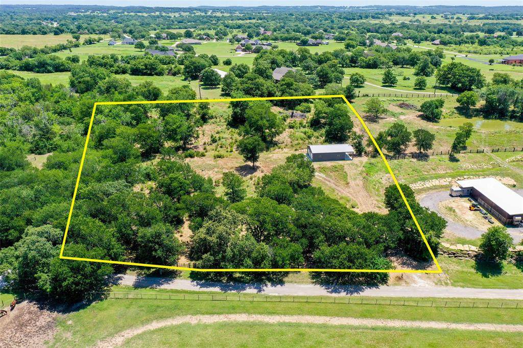 1750 Fm 372 - Photo 1