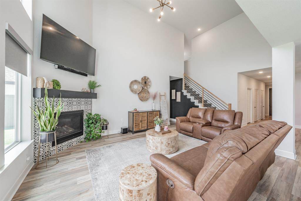 2420 Stella Lane - Photo 1