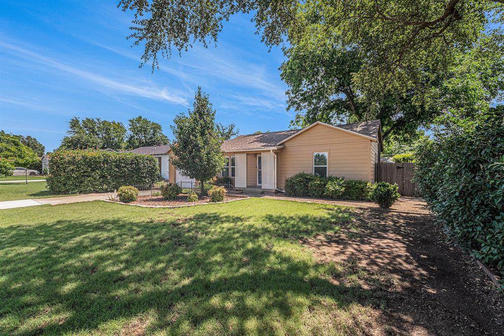 504 Harrison Lane - Photo 1