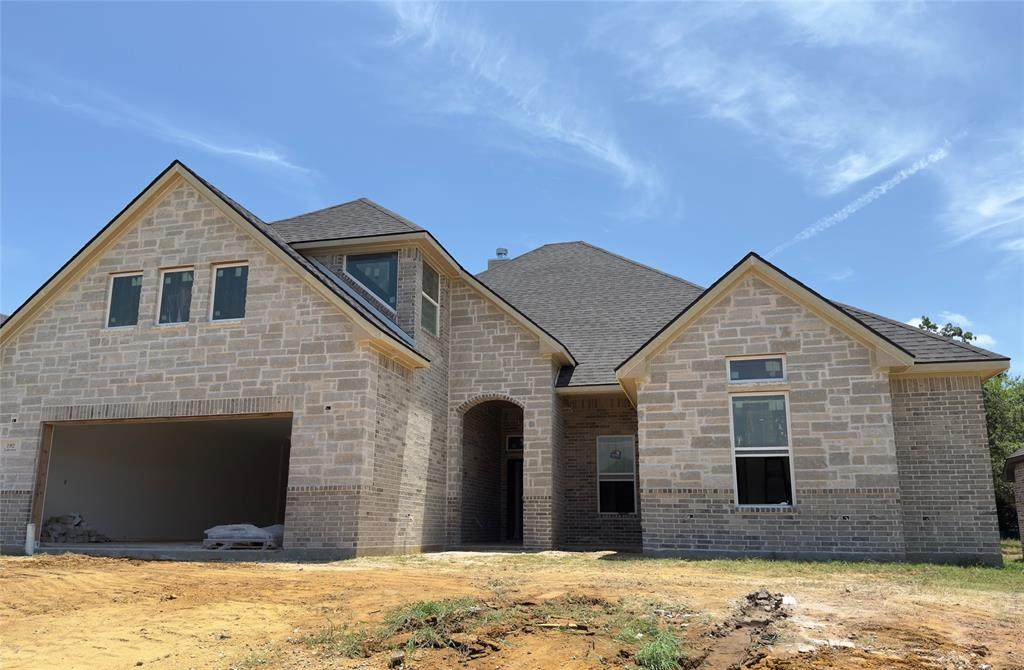 192 Lakeview Circle - Photo 1